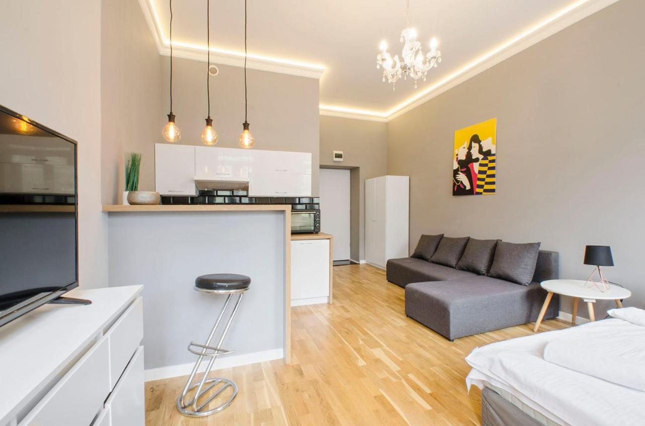 Cozy Apartments On Sierpnia Street Λοτζ Εξωτερικό φωτογραφία